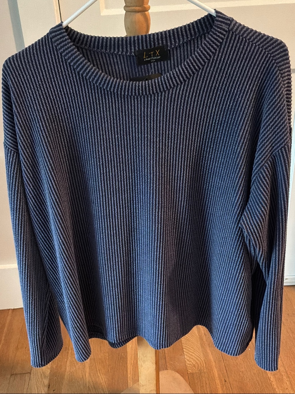 Woman’s Crewneck Ribbed Sweater in Navy by Villa Tesoros